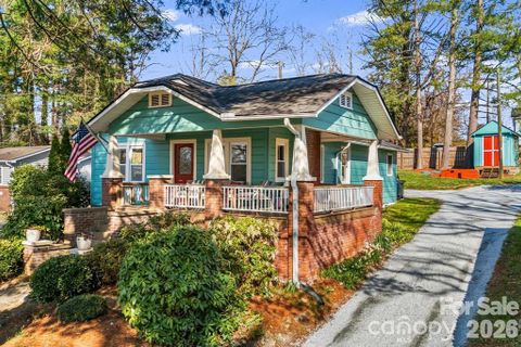 1207 Willow Road