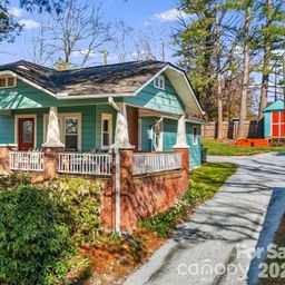 1207 Willow Road