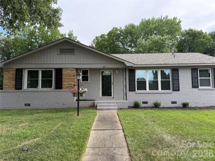 2917 Dalecrest Drive