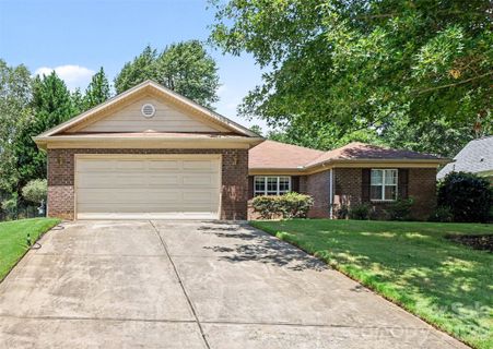 Homes in Satterfield, Indian Trail