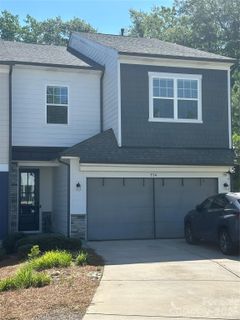 534 Madison Falls Court active home in Ashburn, Fort Mill, SC