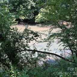 00 River Crest Parkway