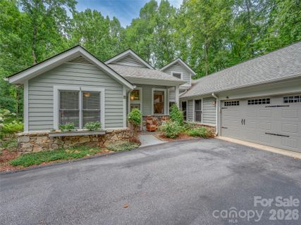 104 Little Cherokee Ridge active home in Champion Hills, Hendersonville, NC
