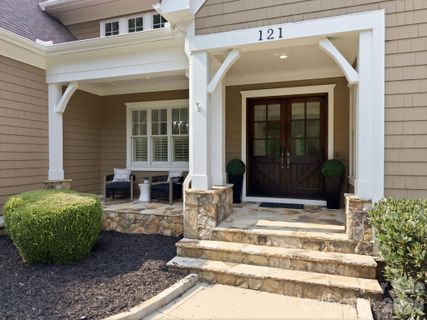 Previously sold for $1,399,000