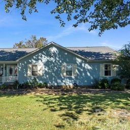 905 Stevens Road
