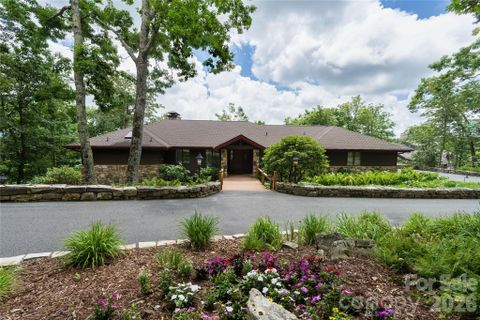 815 Crest Trail pending home in Linville Ridge, Linville, NC