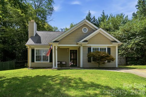 108 Fox Glove Drive pending home in Cedarcroft, Mooresville, NC