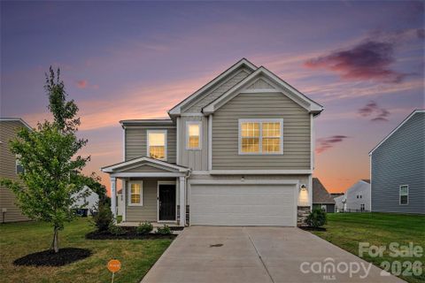 152 Hanging Rock Trail