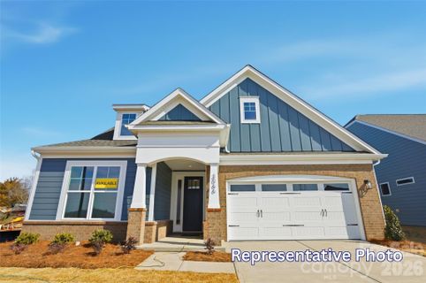 8422 Acadia Parkway active home in Laurelbrook, Sherrills Ford, NC