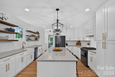 1716 Merriman Avenue pending home in Wilmore, Charlotte, NC