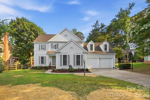 10012 Brass Eagle Lane active home in Cameron Wood, Charlotte, NC