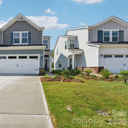 9004 Foggy Brook Loop