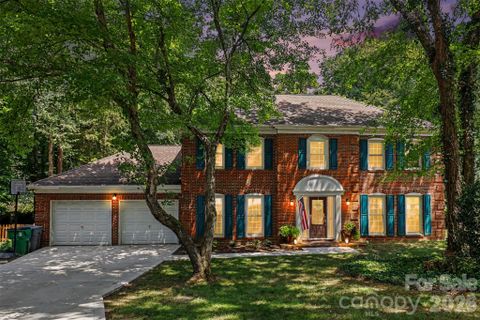 3108 Peregrine Court pending home in Mallard Trace, Charlotte, NC