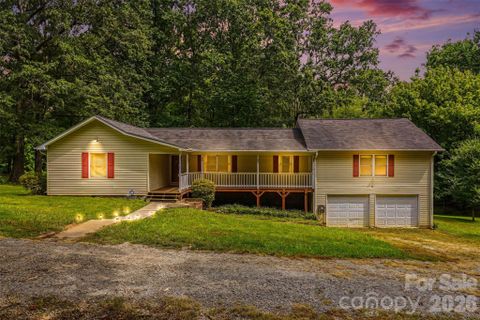 3608 Cowboy Lane
