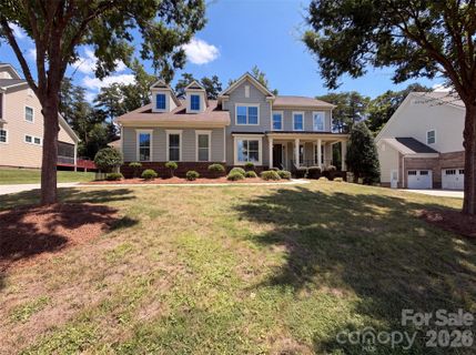 147 Monteray Oaks Circle active home in The Forest At Fort Mill, Fort Mill, SC
