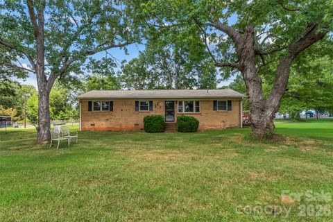 315 Windwood Drive