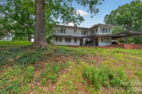 311 33rd Street Drive