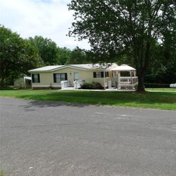 116 Hank Lesser Road
