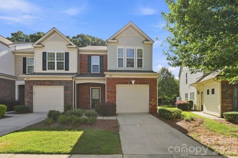 4148 Park South Station Boulevard active home in Park South Station, Charlotte, NC