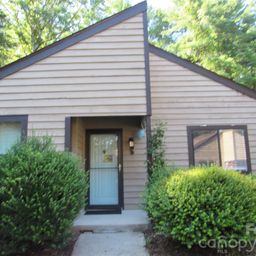 6 Woodlands Drive