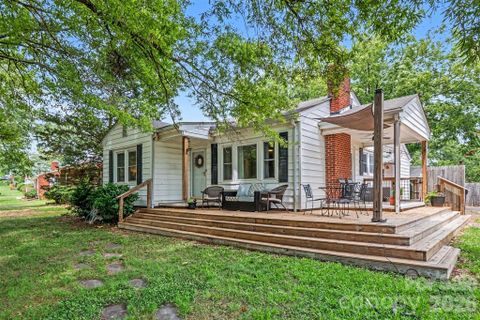 166 Wilson Street active home in Meadow Park, Concord, NC