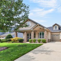 2044 Middleton Farm Drive