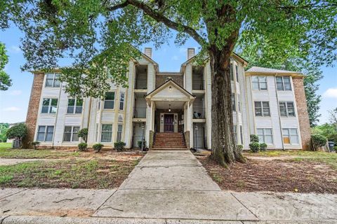 6260 Rosecroft Drive