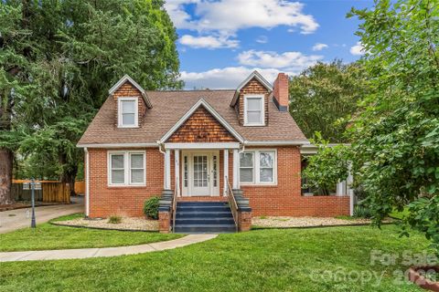 105 S Anderson Street active home in Morganton, Morganton, NC
