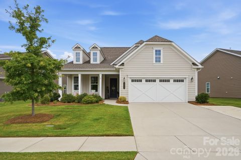 3029 Trace Meadow Court active home in The Gentry At Handsmill, York, SC