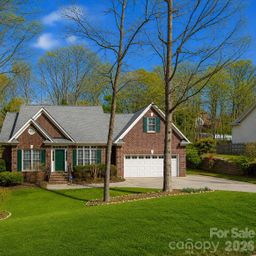 5385 Apple Glen Drive