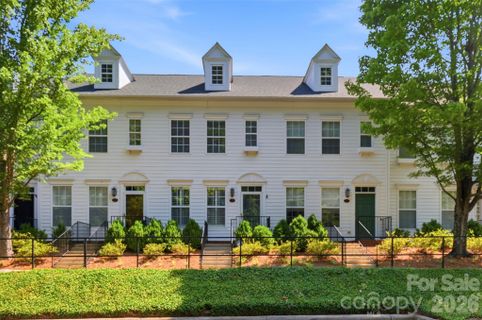 Homes in Park Square, Matthews