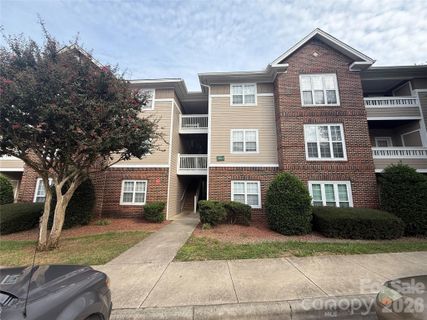 9811 Campus Walk Lane