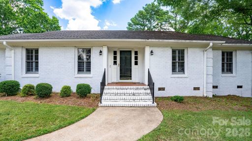 2222 Kings Drive active home in Fairways, Gastonia, NC