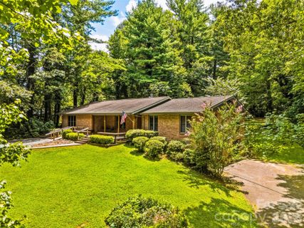 2526 Kanuga Road