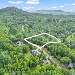 00 Laurel Lakes Parkway