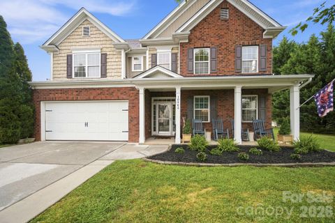 10906 Trout Creek Place active home in The Farm At Riverpointe, Davidson, NC