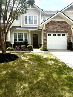 555 Pine Links Drive