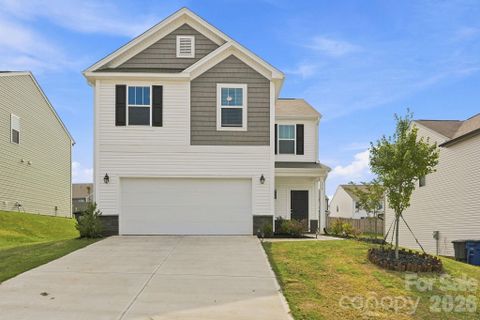 131 Gunwale Street active home in Hidden Lakes, Statesville, NC