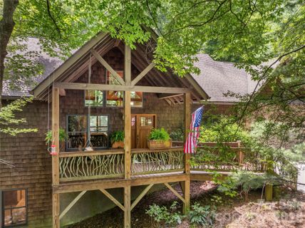 129 Nodatsi Court active home in Connestee Falls, Brevard, NC