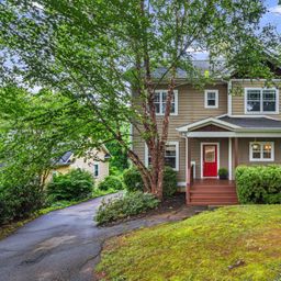 29 Winding Road