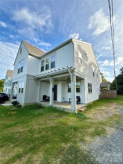 231 Hoskins Avenue Drive