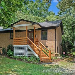 5315 Ruth Drive