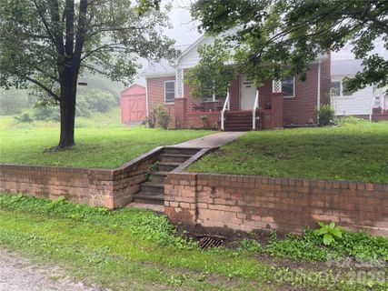 77 Maple Road