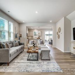 2550 Hedgecliff Road