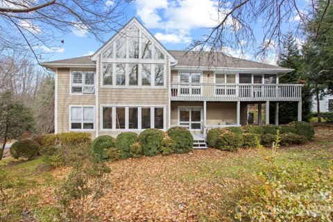 122 Broadmoor Drive active home in Kenmure, Flat Rock, NC