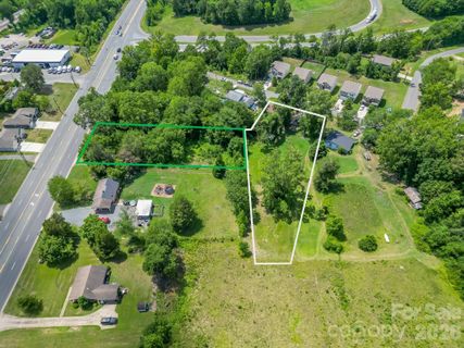 2223 Mingus Cabin Lane active home in Stonehaven, Charlotte, NC