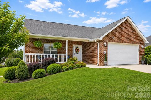 117 Richmond Court active home in Sparks Crossing, Spindale, NC