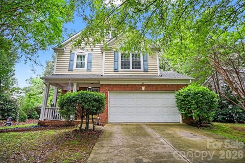 12021 Mourning Dove Lane active home in Robyns Glen, Charlotte, NC