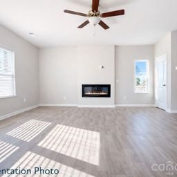 211 Roxanna Court