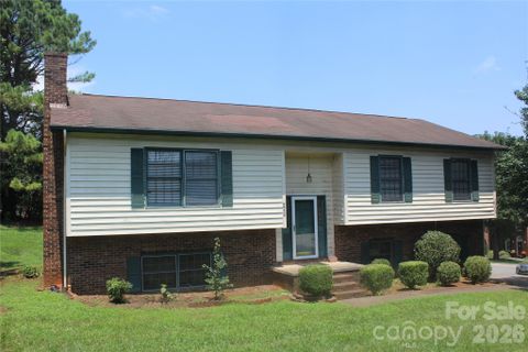 205 Inglewood Drive active home in South Forest, Morganton, NC